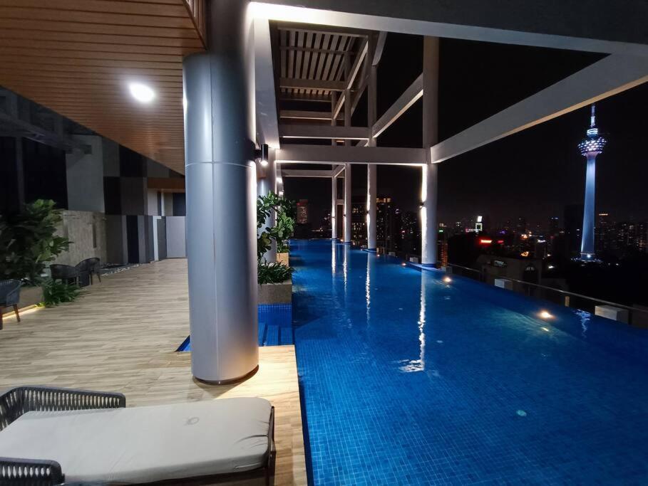 Cl 27A Insta Klcc View & Infinity Pool View Lejlighed Kuala Lumpur Eksteriør billede
