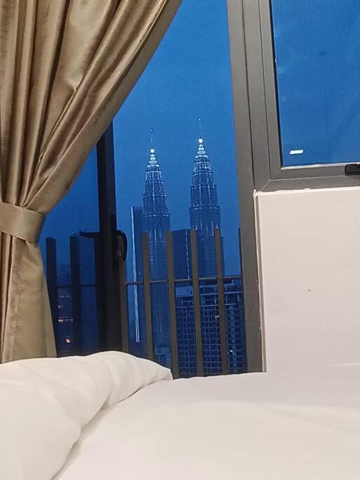 Cl 27A Insta Klcc View & Infinity Pool View Lejlighed Kuala Lumpur Eksteriør billede