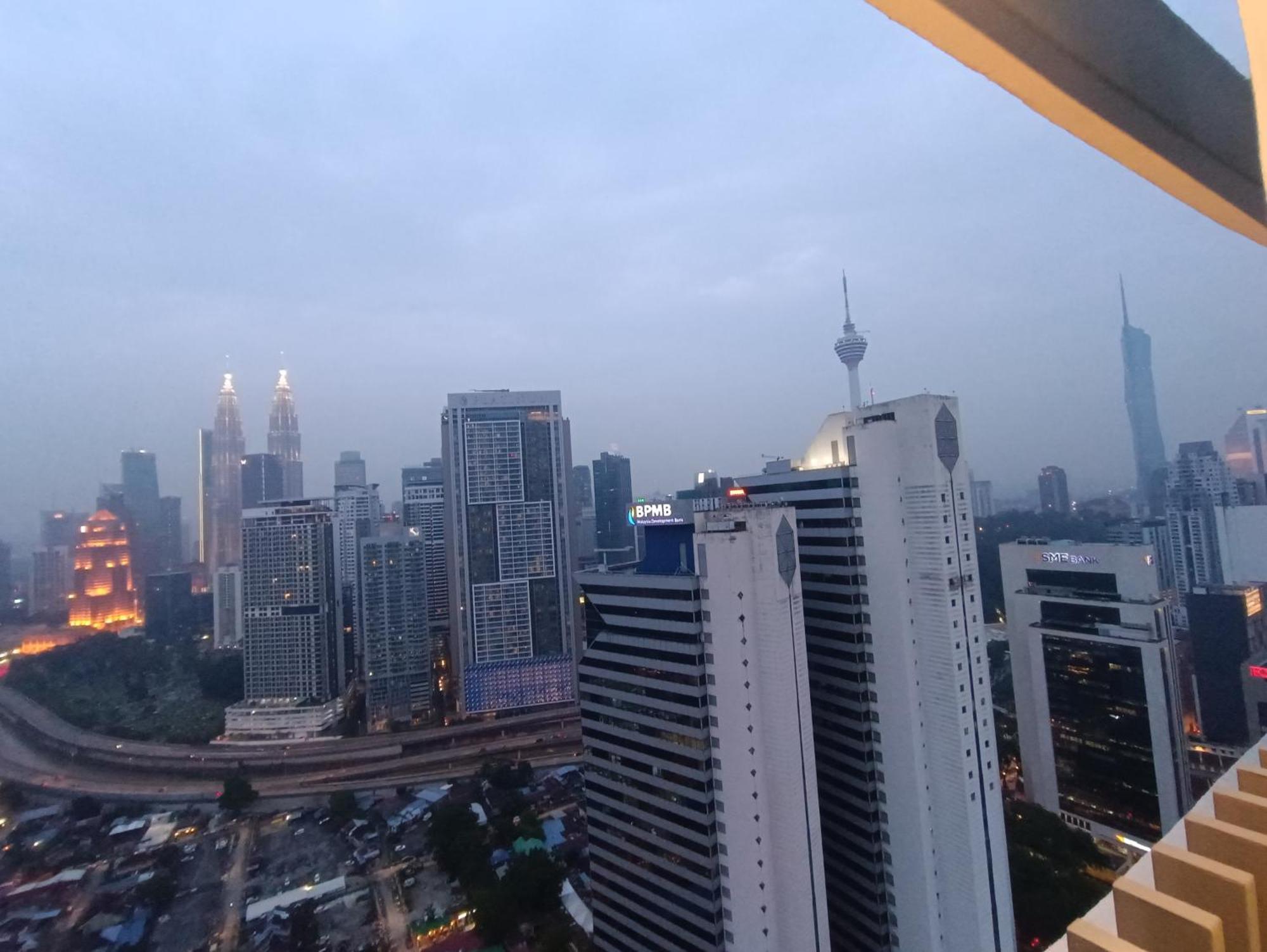 Cl 27A Insta Klcc View & Infinity Pool View Lejlighed Kuala Lumpur Eksteriør billede