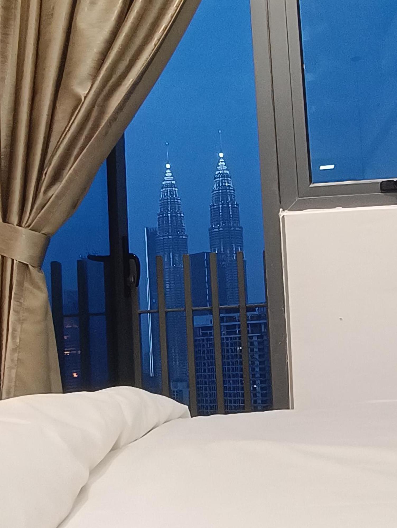 Cl 27A Insta Klcc View & Infinity Pool View Lejlighed Kuala Lumpur Eksteriør billede